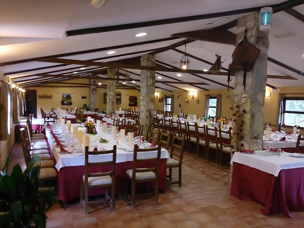 Valdolazaro Guest House Los Navalucillos Exterior photo